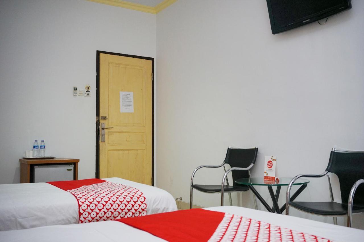 Oyo 2291 Hotel Bahagia Makassar Exterior photo