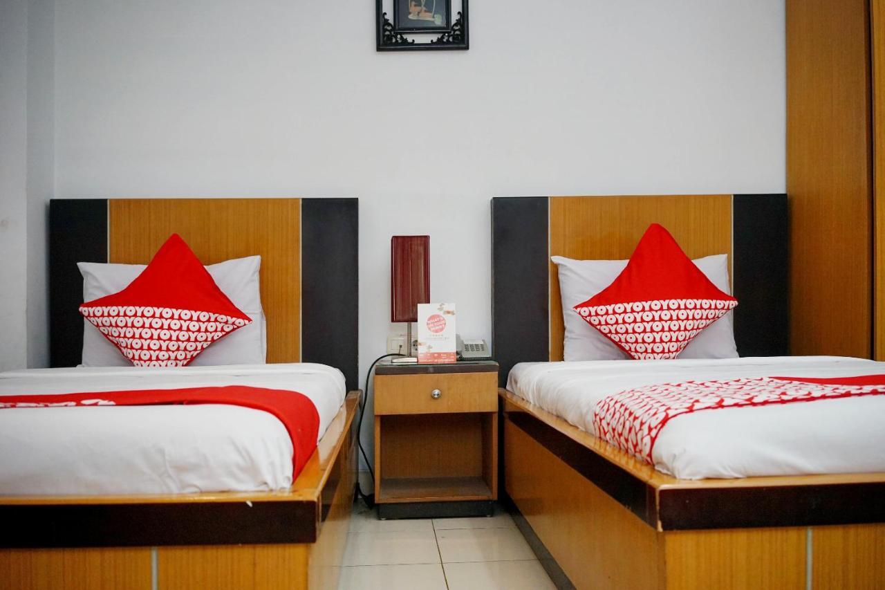 Oyo 2291 Hotel Bahagia Makassar Exterior photo